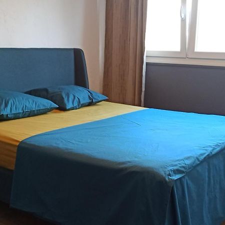 Apartement 2 Rooms Saint Louis - Euroairport - Basel - Train Station Esterno foto